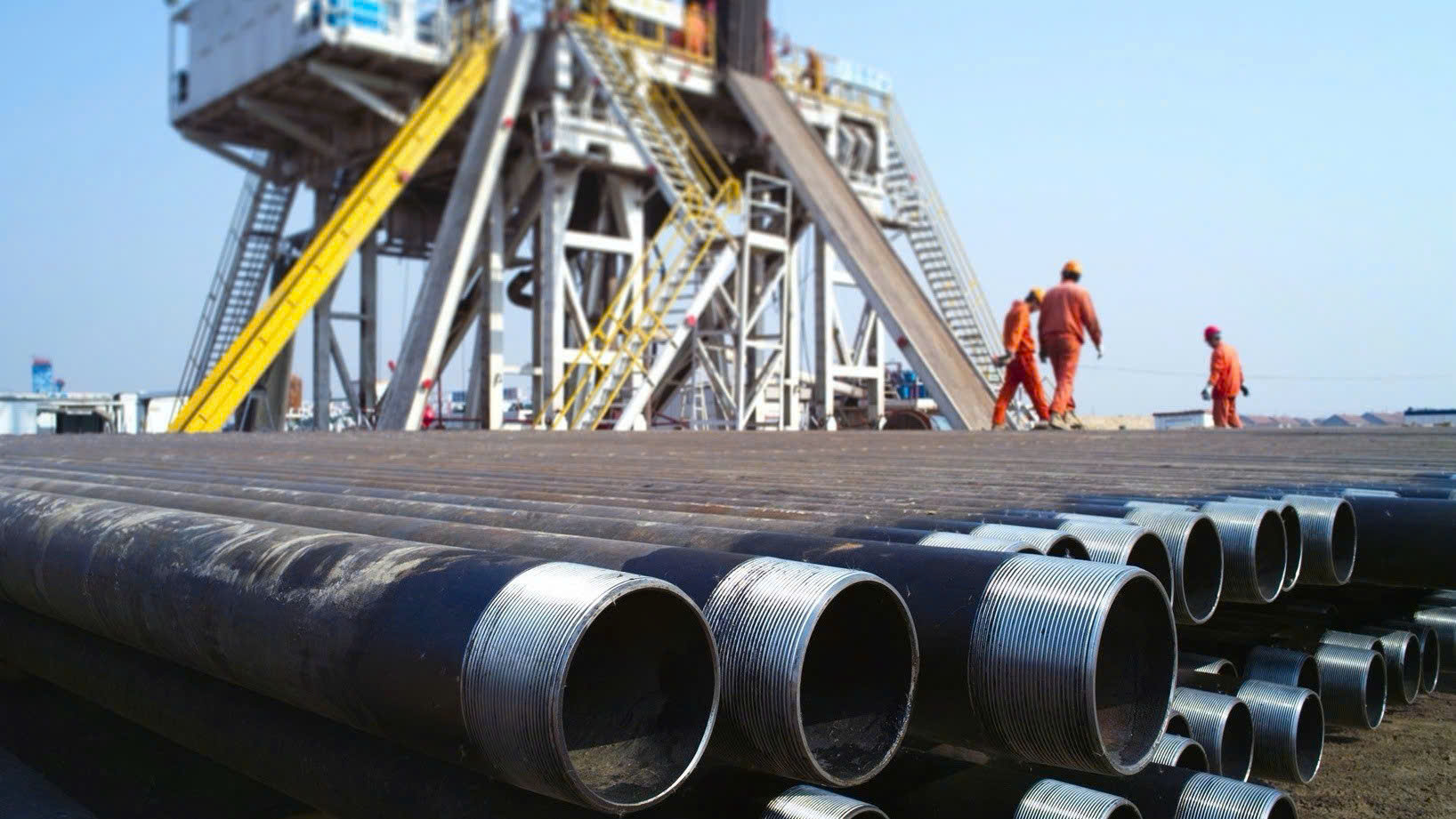 Lợi Thế Tồn Kho và Áp Lực Thị Trường